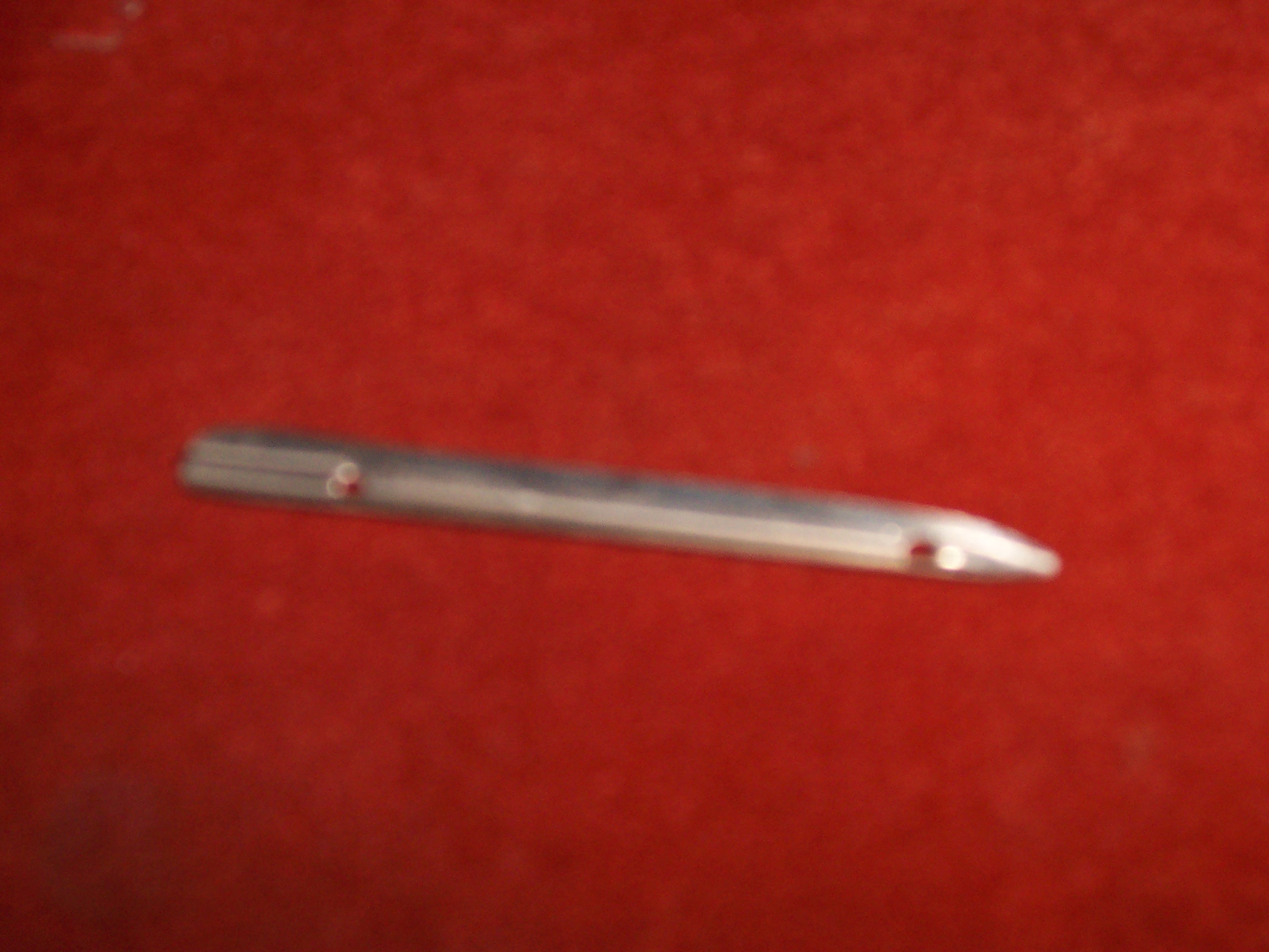 Crochet point shuttle